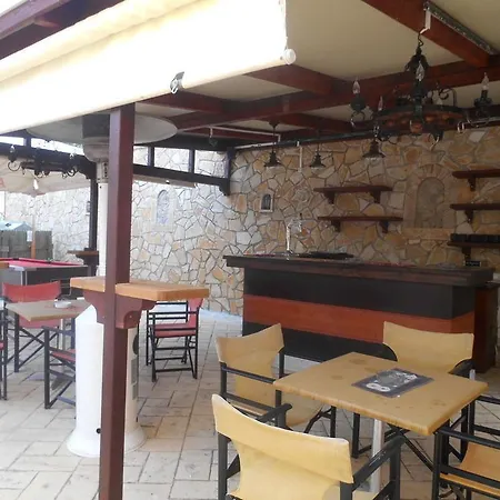Planos Beach Hotel