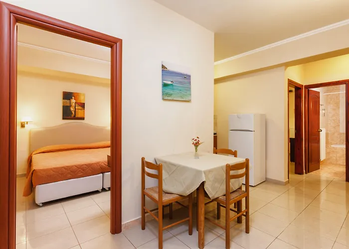 Planos Beach Hotel Hotel