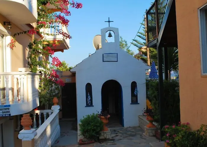Planos Beach Hotel