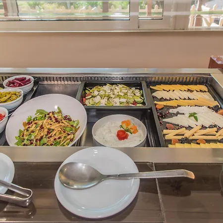 Planos Beach Hotel 4*