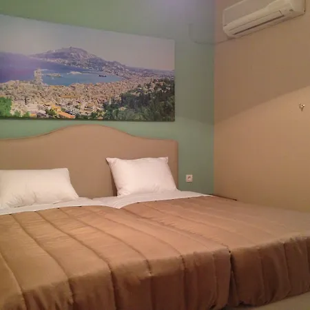 Planos Beach Hotel מלון 4*