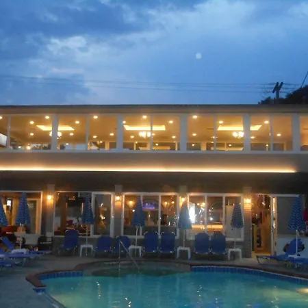 Отель Planos Beach Hotel 4*