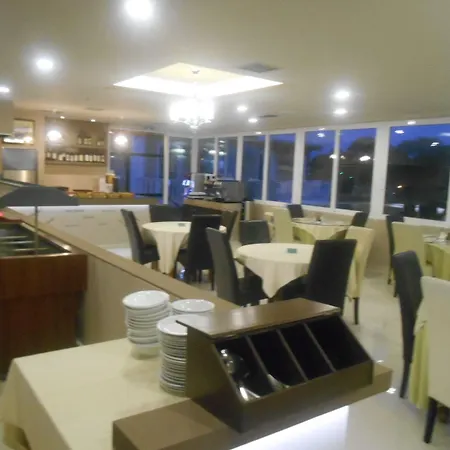 Planos Beach Hotel Hotel 4*