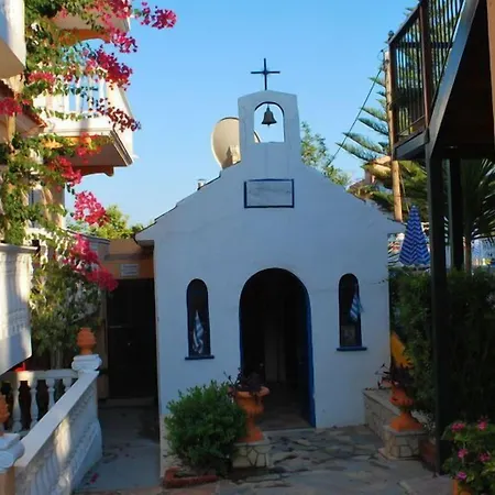 Planos Beach Hotel