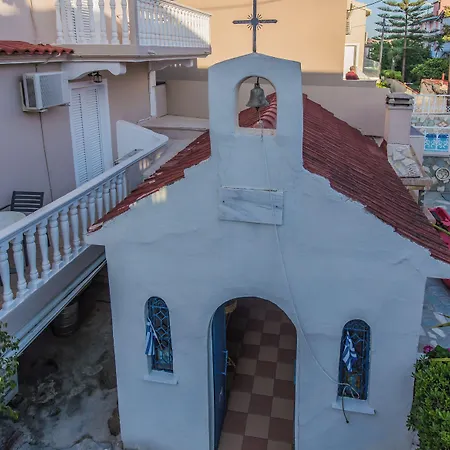 Planos Beach Hotel Отель