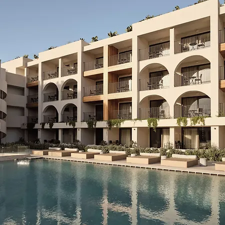 Planos Beach Hotel 4*