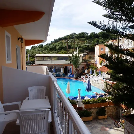Planos Beach Hotel 호텔 4*