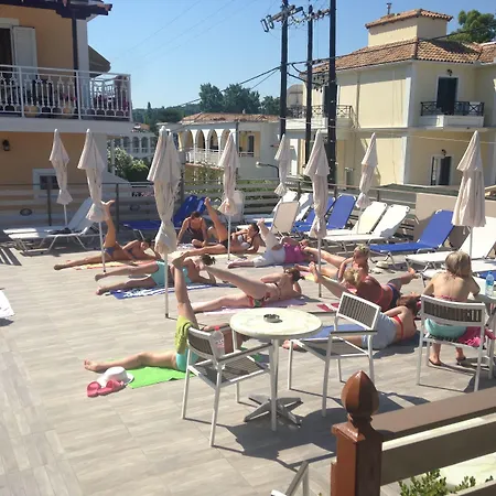 Planos Beach Hotel 4* 티실리비