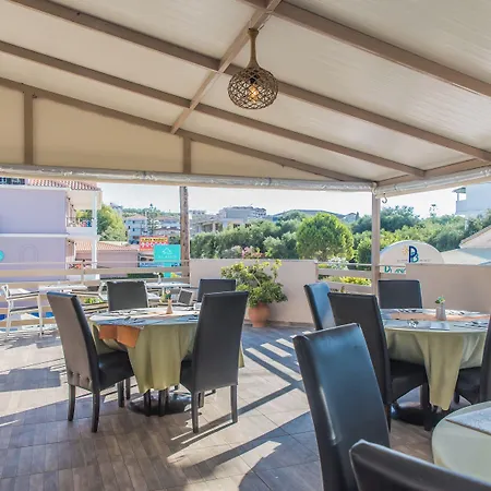 Planos Beach Hotel