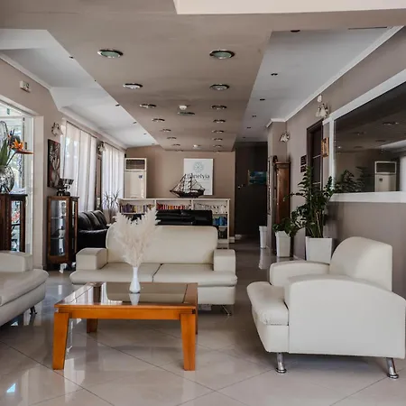 Planos Beach Hotel 호텔 티실리비